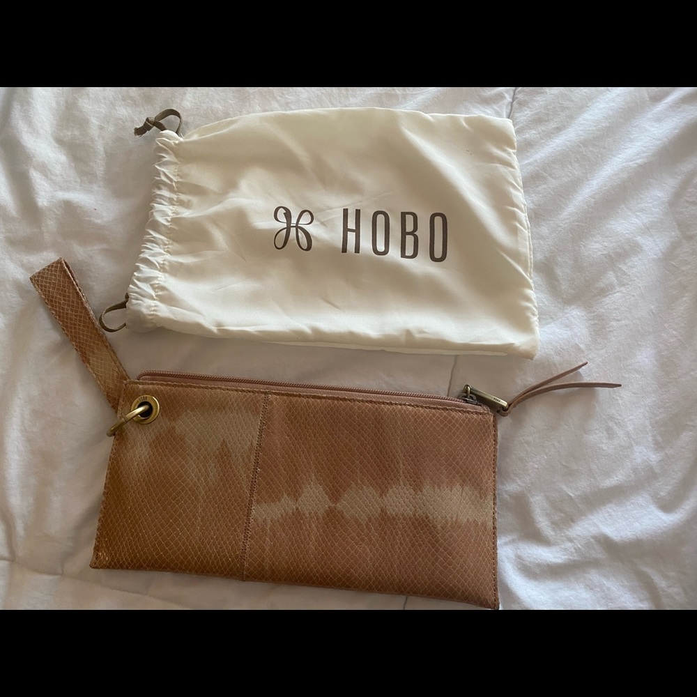 HOBO Vida Wristlet